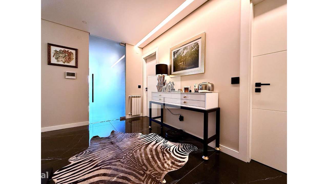 T4 Luxo 239m² em Buarcos-1