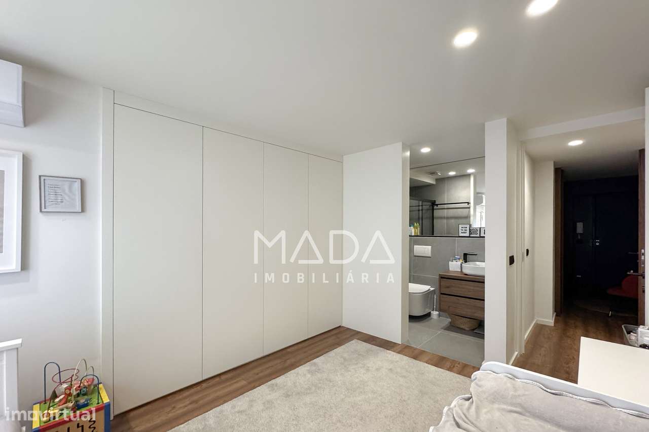 RENOVADO Apart. T3 c/2 suites e garagem fechada no centro de Braga-17