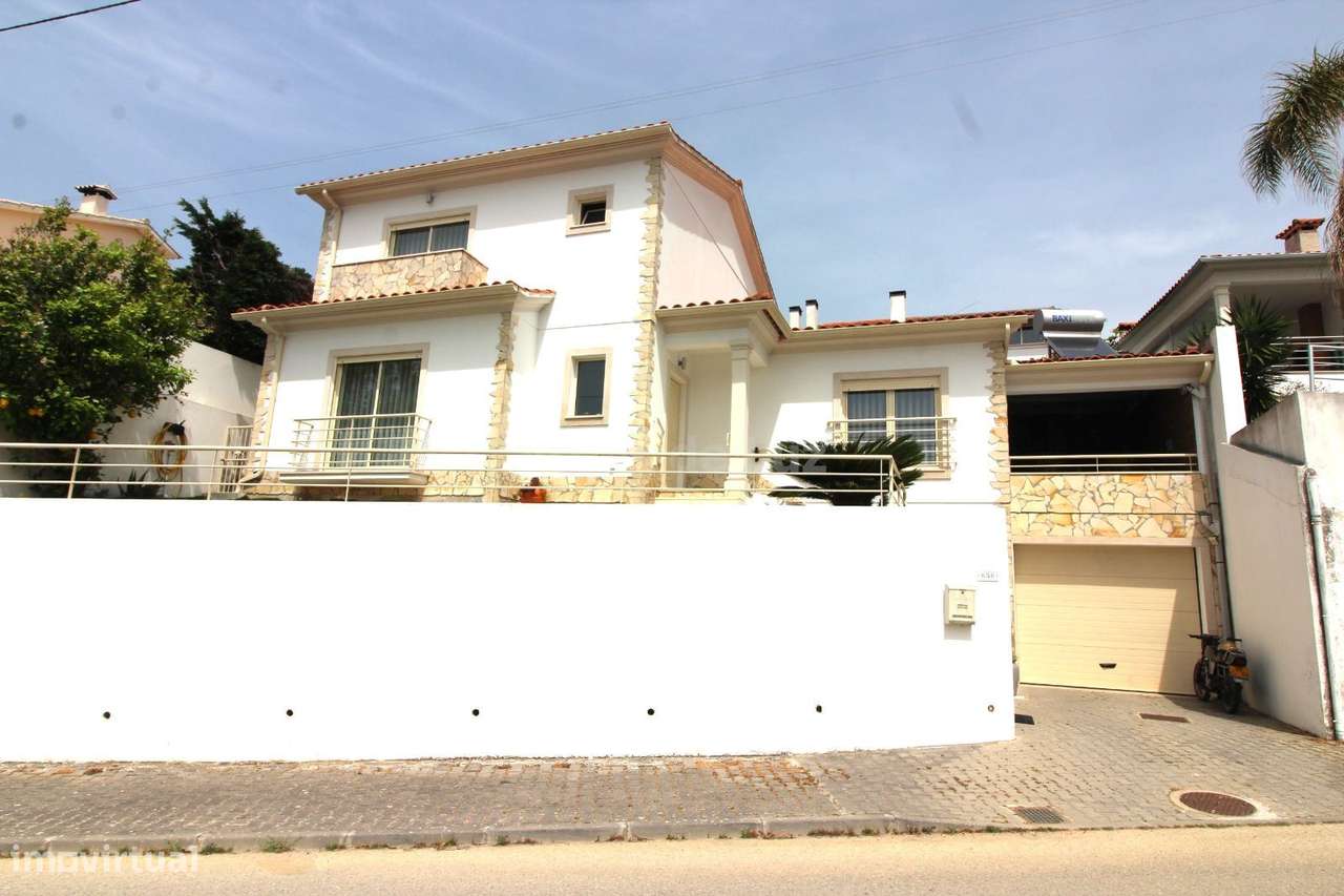 Moradia Unifamiliar - Arroteia, Leiria-0