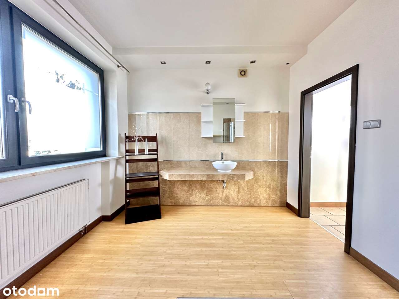 Dom z potencjałem komercyjnym - stwórz własną klinikę lub centrum spa. - Pełny obrazek: 4/20