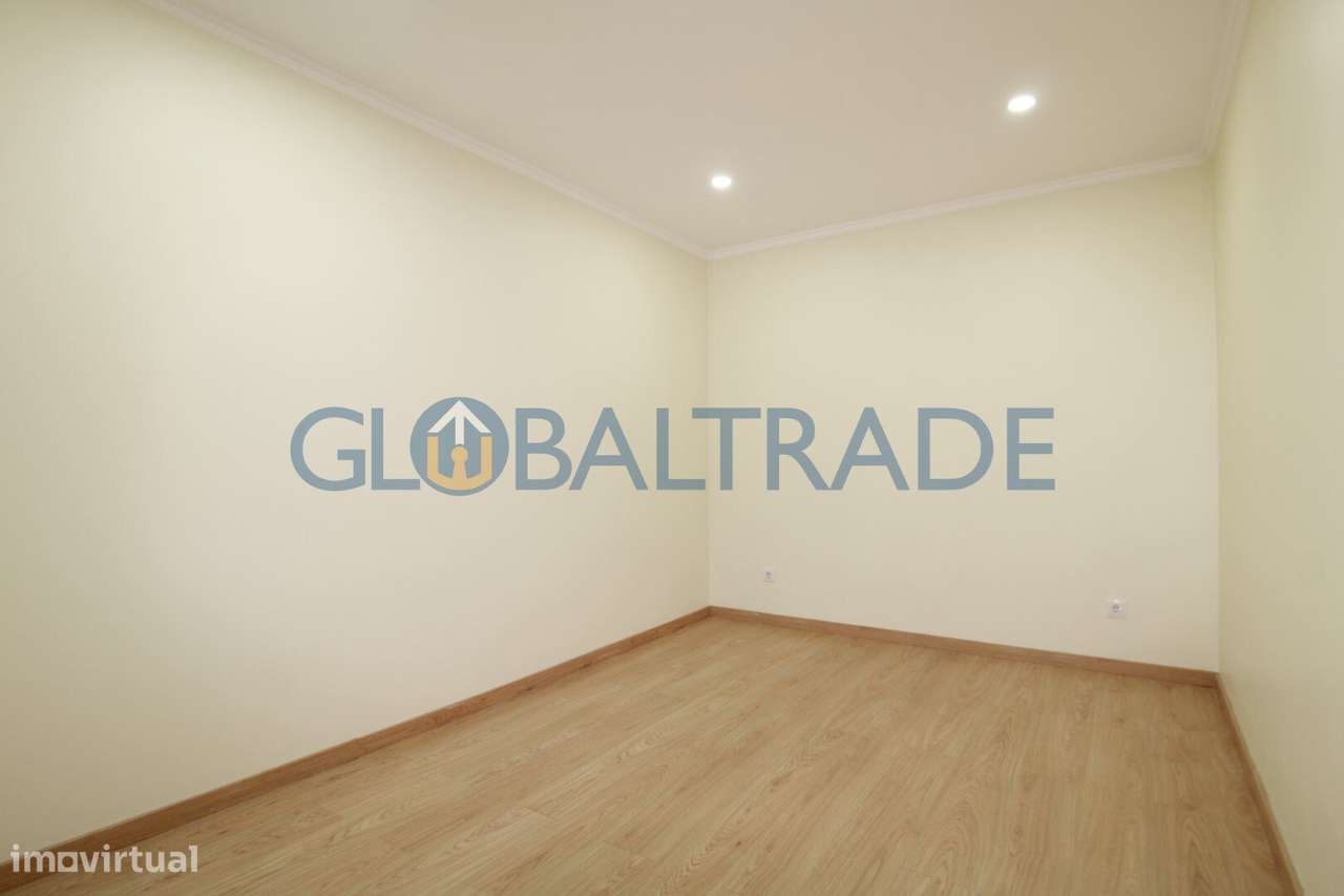 Moradia Térrea T3 totalmente renovada em Campanhã-12