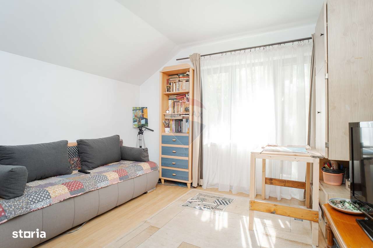 Casă cu Piscină de Vânzare, 500mp Teren, Str. Victoriei-Valea Lupului-13