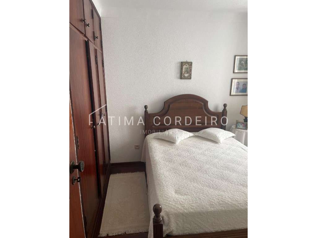 Excelente Moradia T2 no Centro Histórico de Santarém-17