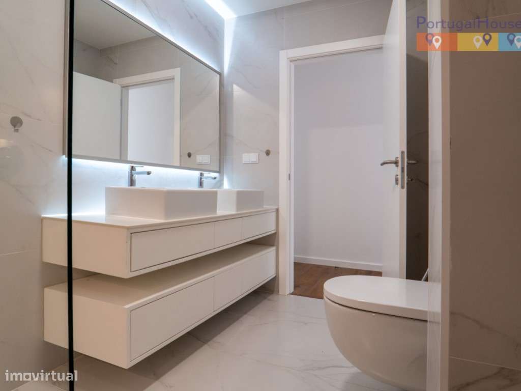 Moradia T4 de Luxo com terreno de 5.300 metros quadrados-38