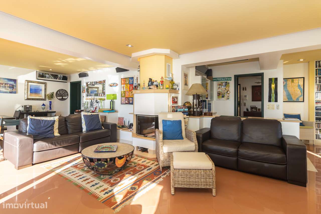 T4+1 Duplex em Primeira com 250m2, Linha de Mar | Sesimbra-9