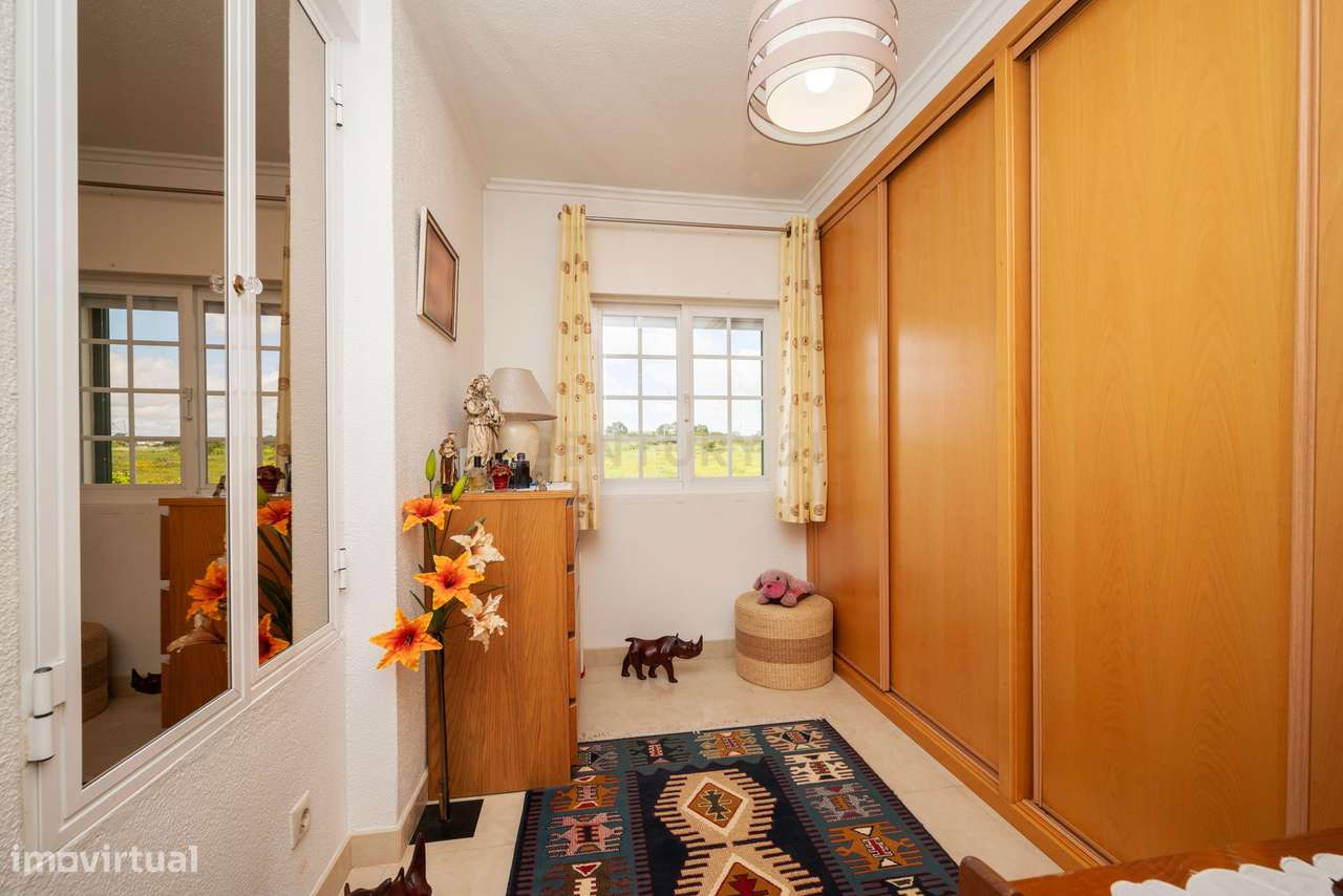 Moradia T4+1 para venda em Queijas.-20