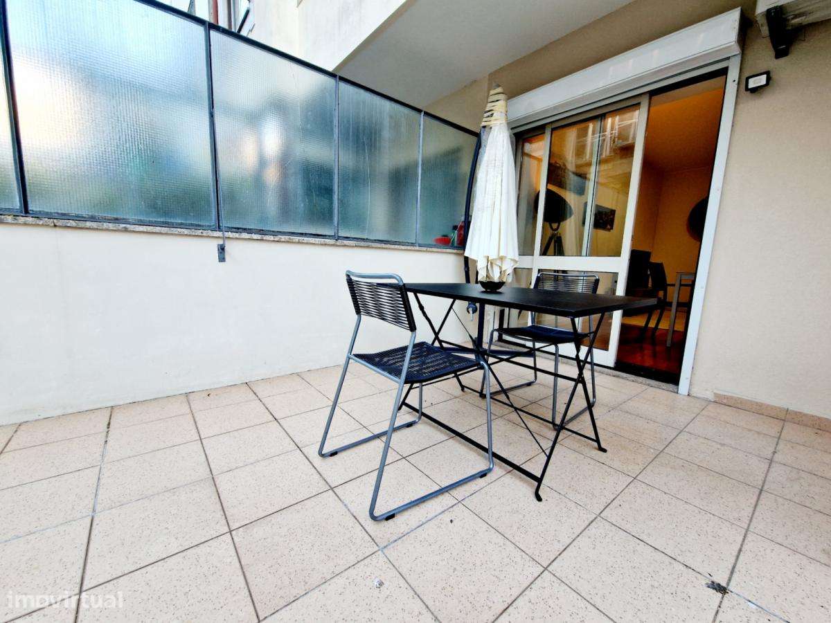 Apartamento com 1 quartos - localizado em Santo Ildefonso Porto - Grande imagem: 2/8