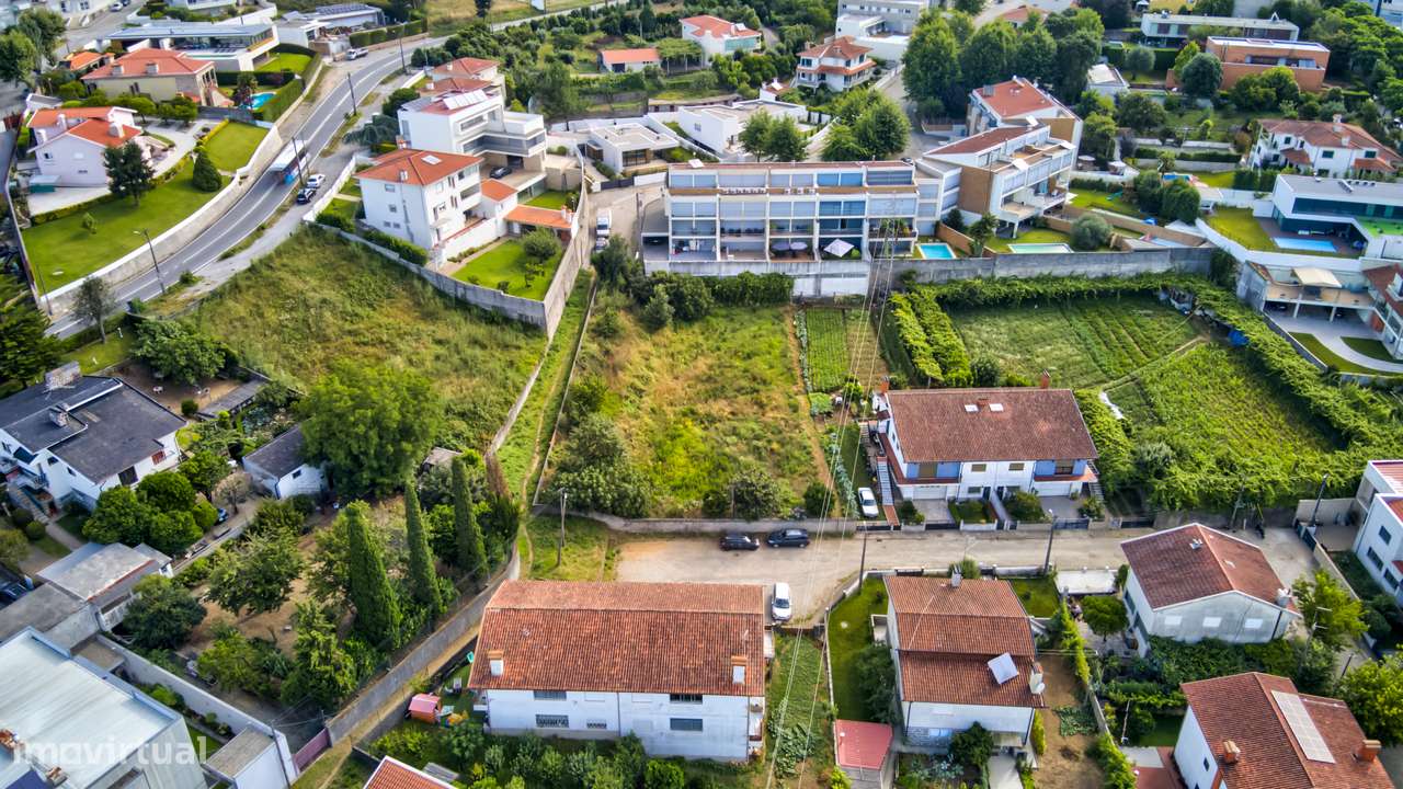 Terreno à venda em Braga - Nogueira-1