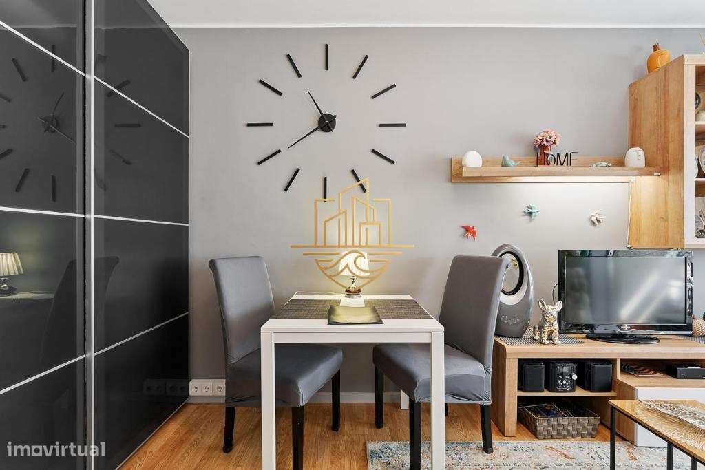 T1 Remodelado e Mobilado com Marquise | Centro do Porto-7