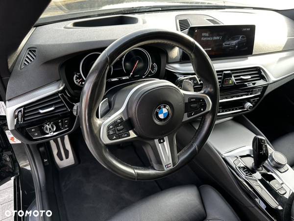 BMW Seria 5 530i xDrive M Sport sport - 28