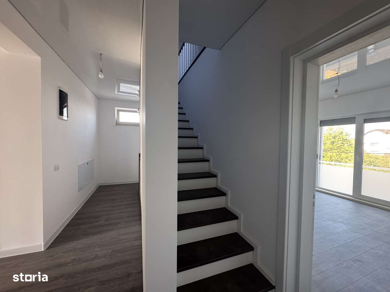 Casa Vila Mogosoaia | 6 camere | P+1+M teren 480mp | Persoana Fizica-12