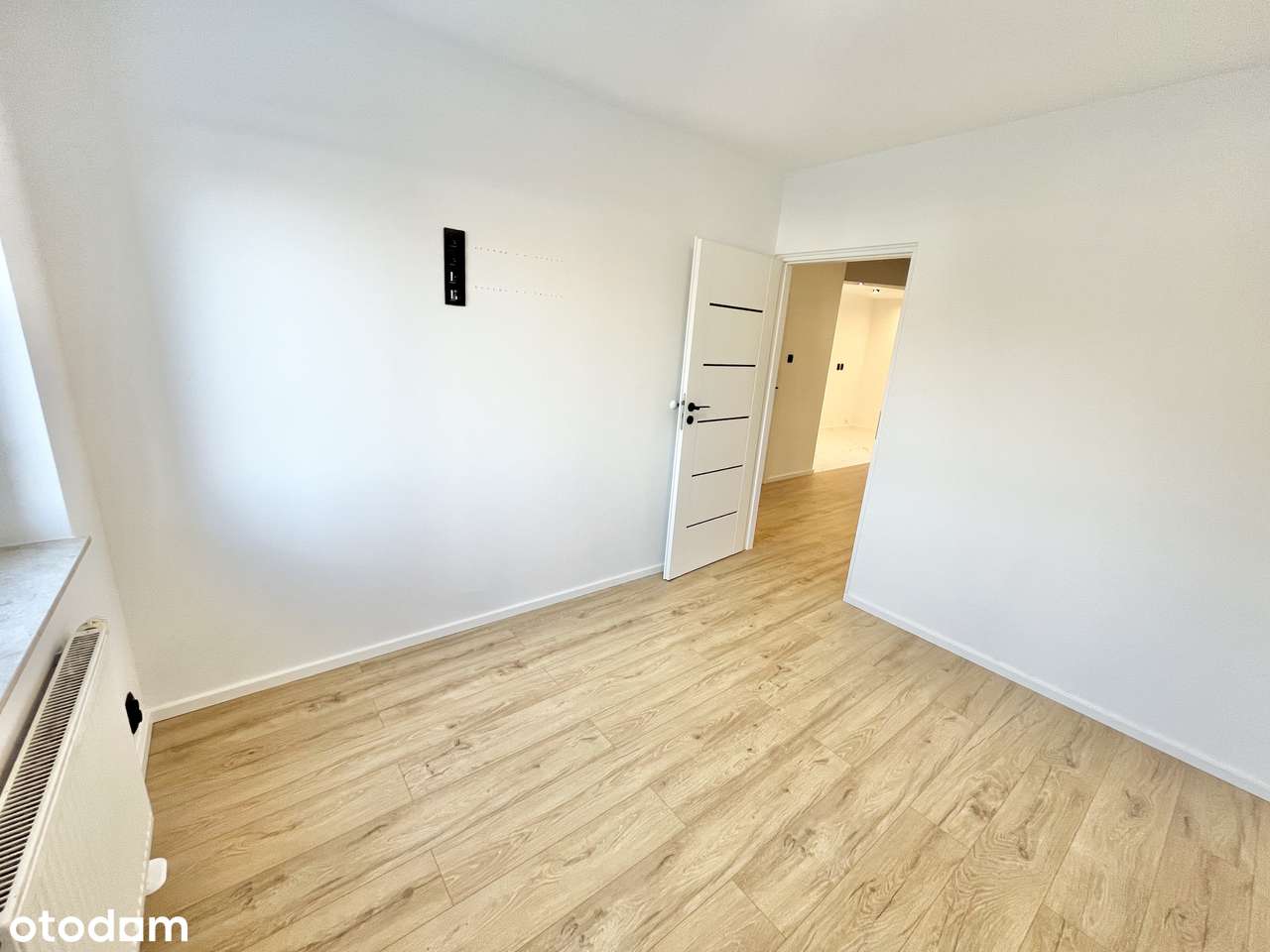 REZERWACJA! Po Odświeżeniu! Ogródek! Przestronne! Garaż!-6