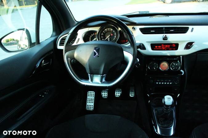 Citroën DS3 1.6 THP SportChic - 10