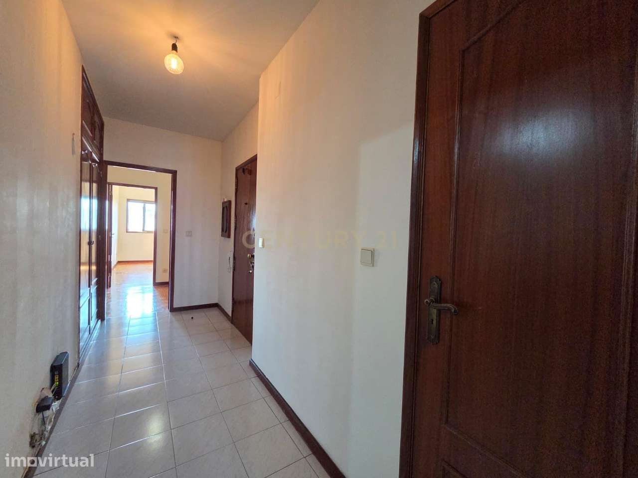 APARTAMENTO T2 | VARANDA | LUGAR DE GARAGEM | ARRUMOS | ELEVADOR | GON-9