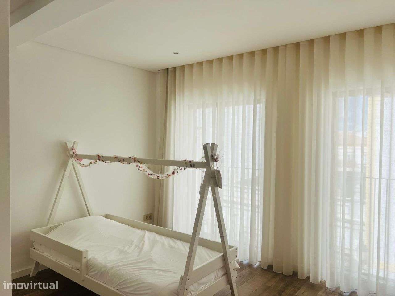 Moradia T4 com garagem baixa de Faro-34