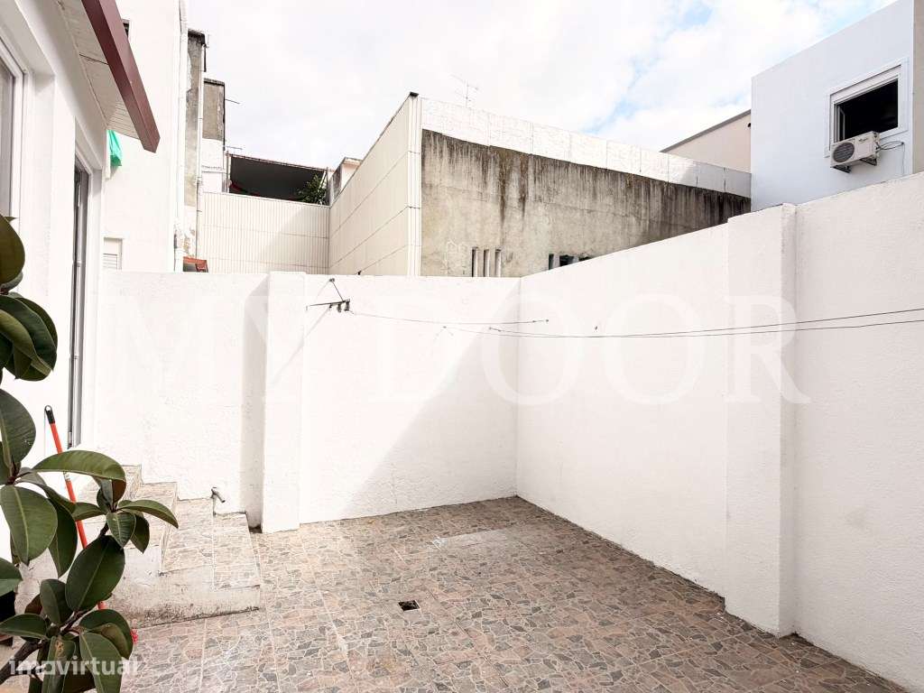 Apartamento - T2 - Moscavide - c/ TERRAÇO - RCH ALTO-12