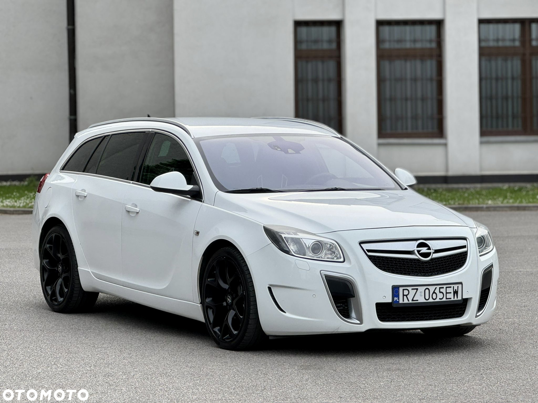 Opel Insignia 2.8 T V6 OPC - 16