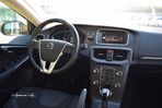 Volvo V40 2.0 D3 Momentum - 27