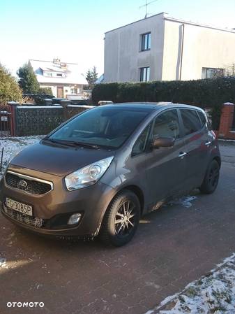 Kia Venga 1.6 CVVT Fifa World Cup Edition - 1