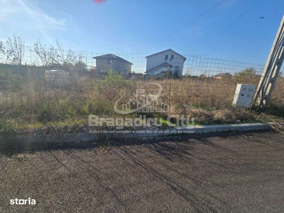 Teren deschidere la asfalt - Imagine principală: 3/6