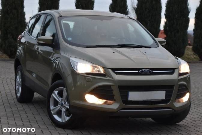 Ford Kuga - 2