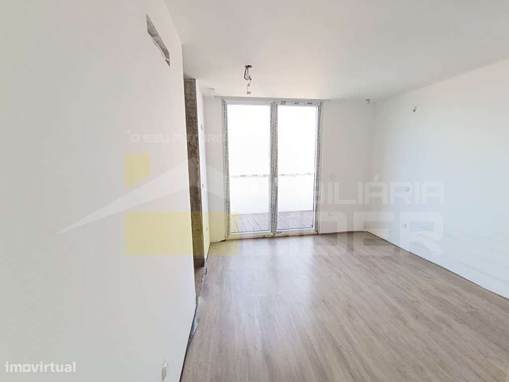 T4 penthouse duplex na Lourinha-9