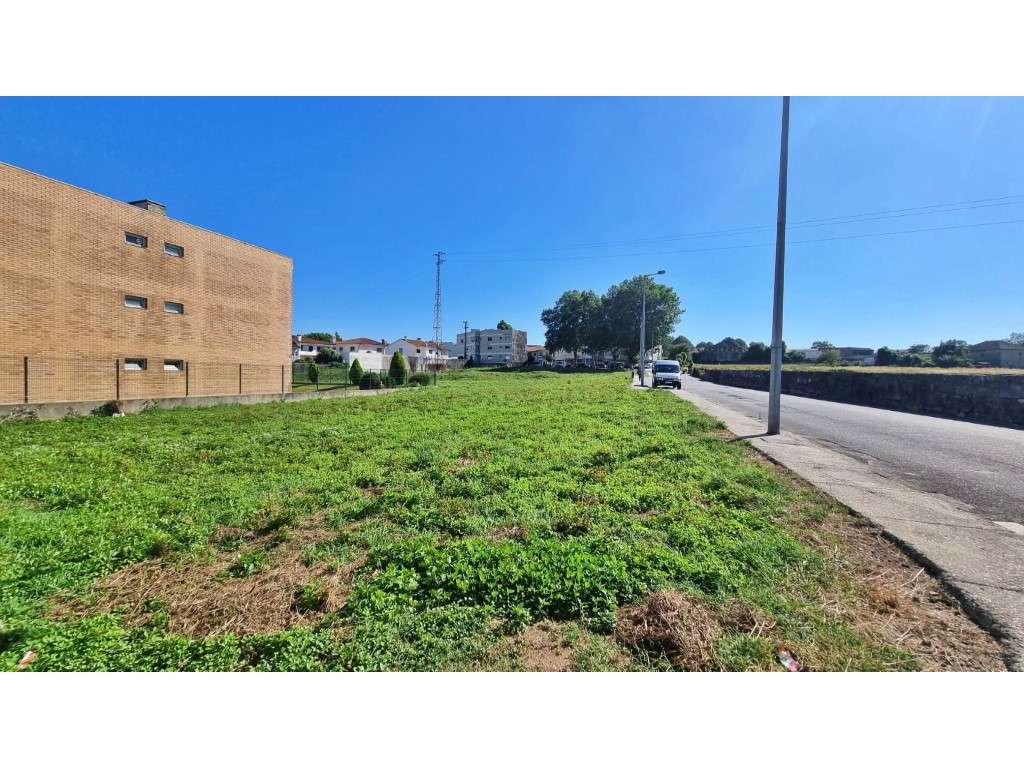 Lote para construção em altura - Custió/Via Norte - Grande imagem: 5/14