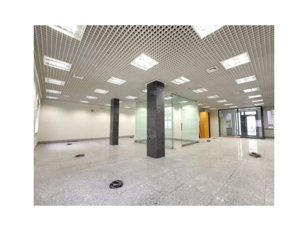 Loja com 420 m2 em Pombal - Grande imagem: 5/8