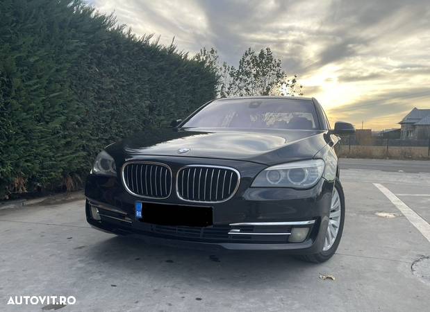 BMW Seria 7 730d xDrive - 14