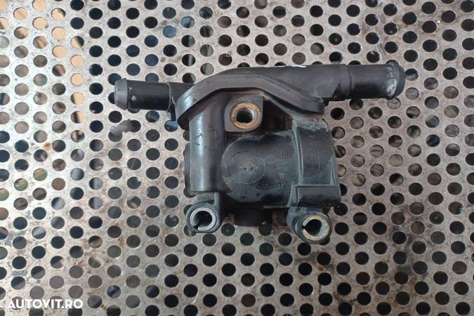 CARCASA TERMOSTAT 2.0 BENZINA Ford Focus  seria - 2