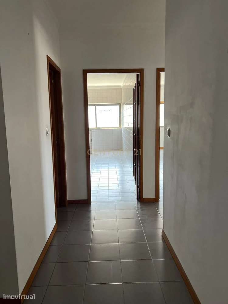 Apartamento T3 com elevador garagem dupla em São Vitor | ZTRE-01770 - Grande imagem: 4/20