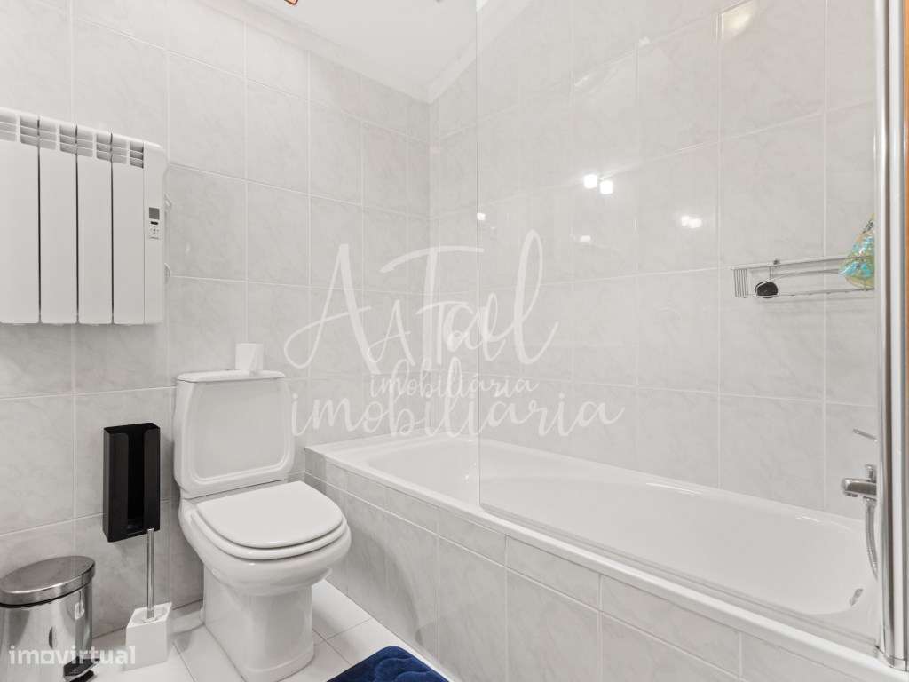 Duplex T5 no centro de Ponte de Lima com terraço panorâmico e 2 gar...-26