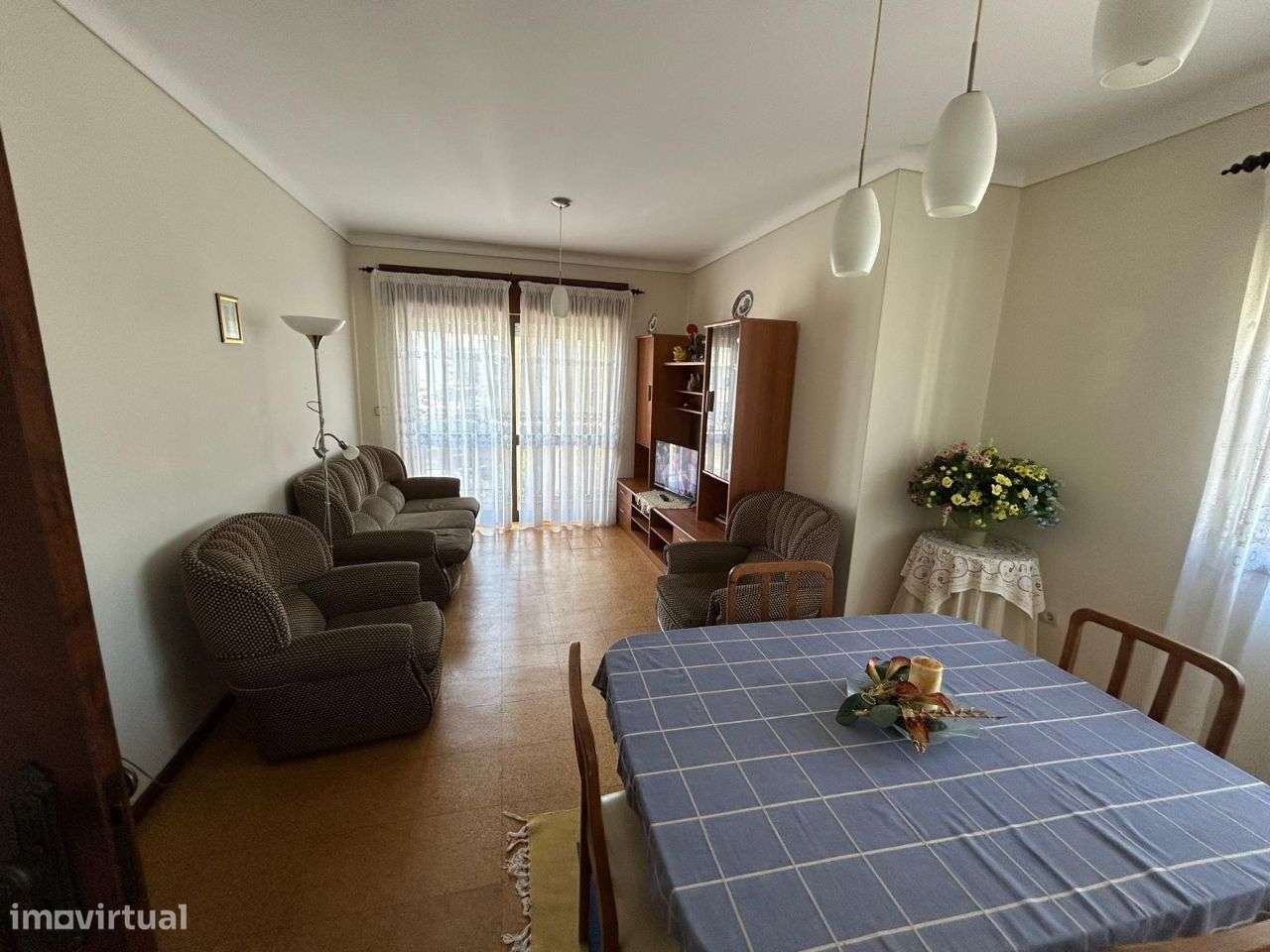 T1 para arrendar - Amorosa - Chafé - Grande imagem: 2/14