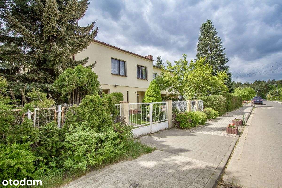 Urokliwy dom, obok Lasek Marceliński, garaż-0