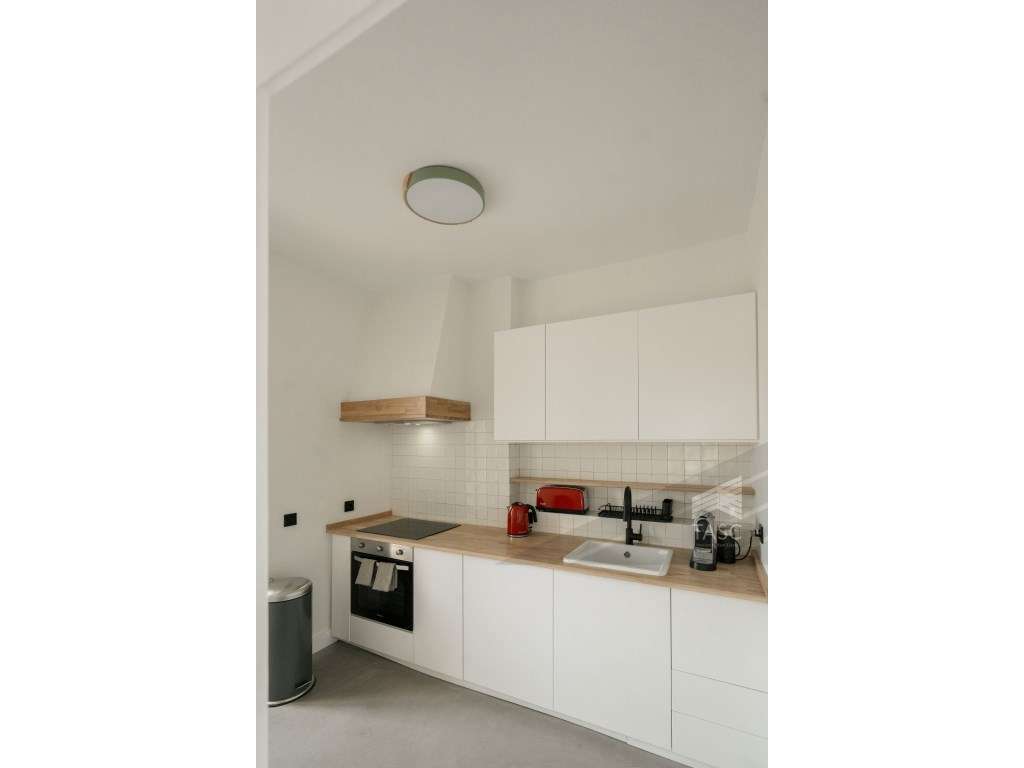 Dois apartamentos: T1 e estúdio com jardim-4