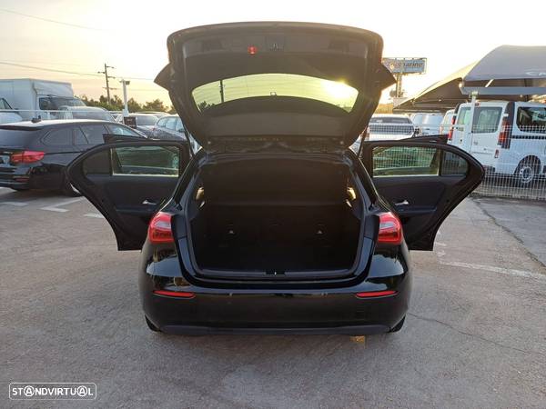 Mercedes-Benz A 180 d Business Solutions Aut. - 12