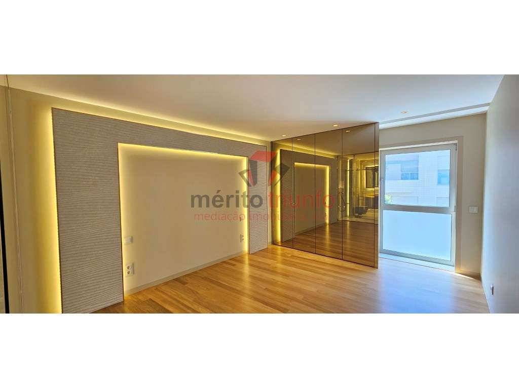 *Oferta de Escritura e Registo - Apartamento T4 de LUXO junto à Pra...-40