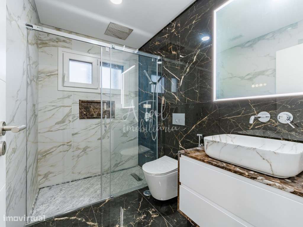 Moradia V4 com piscina em Azeitão-54