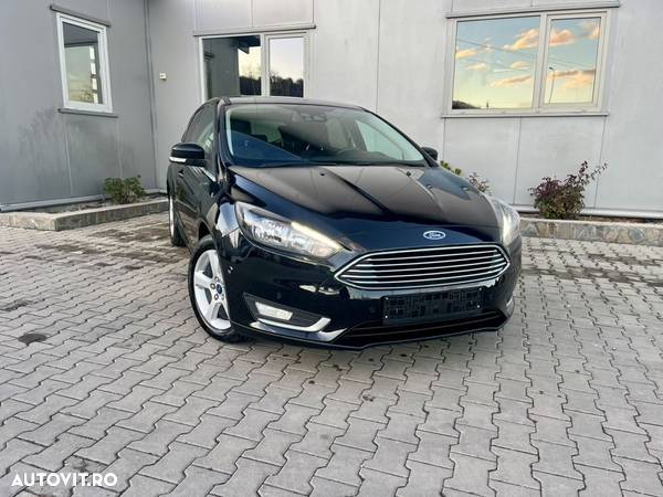 Ford Focus 1.6 TDCi DPF Start-Stopp-System SYNC Edition - 37