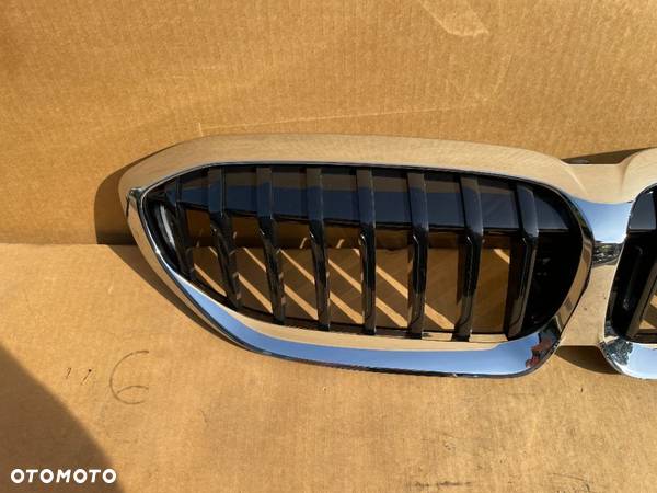 Nerki Atrapa Grill Zderzaka Przedniego BMW 3 G20 G21 8075665 Oryginalne - 2