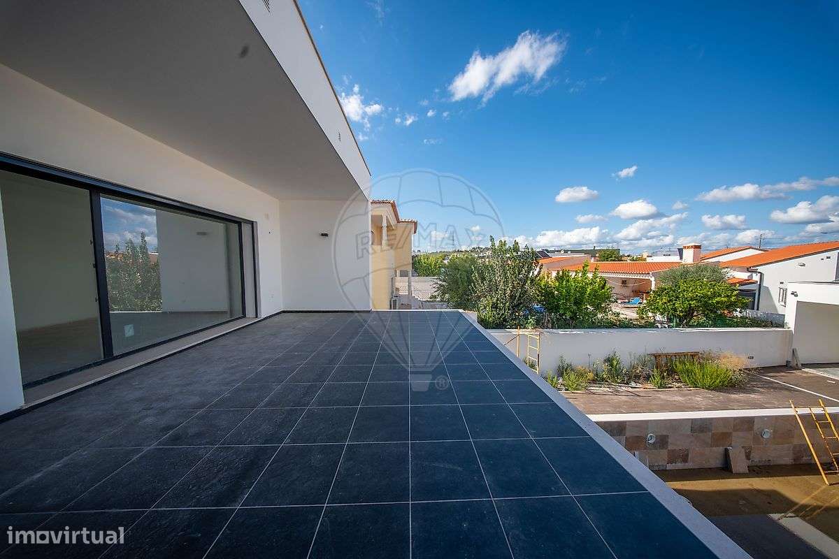Moradia T5 para venda-43