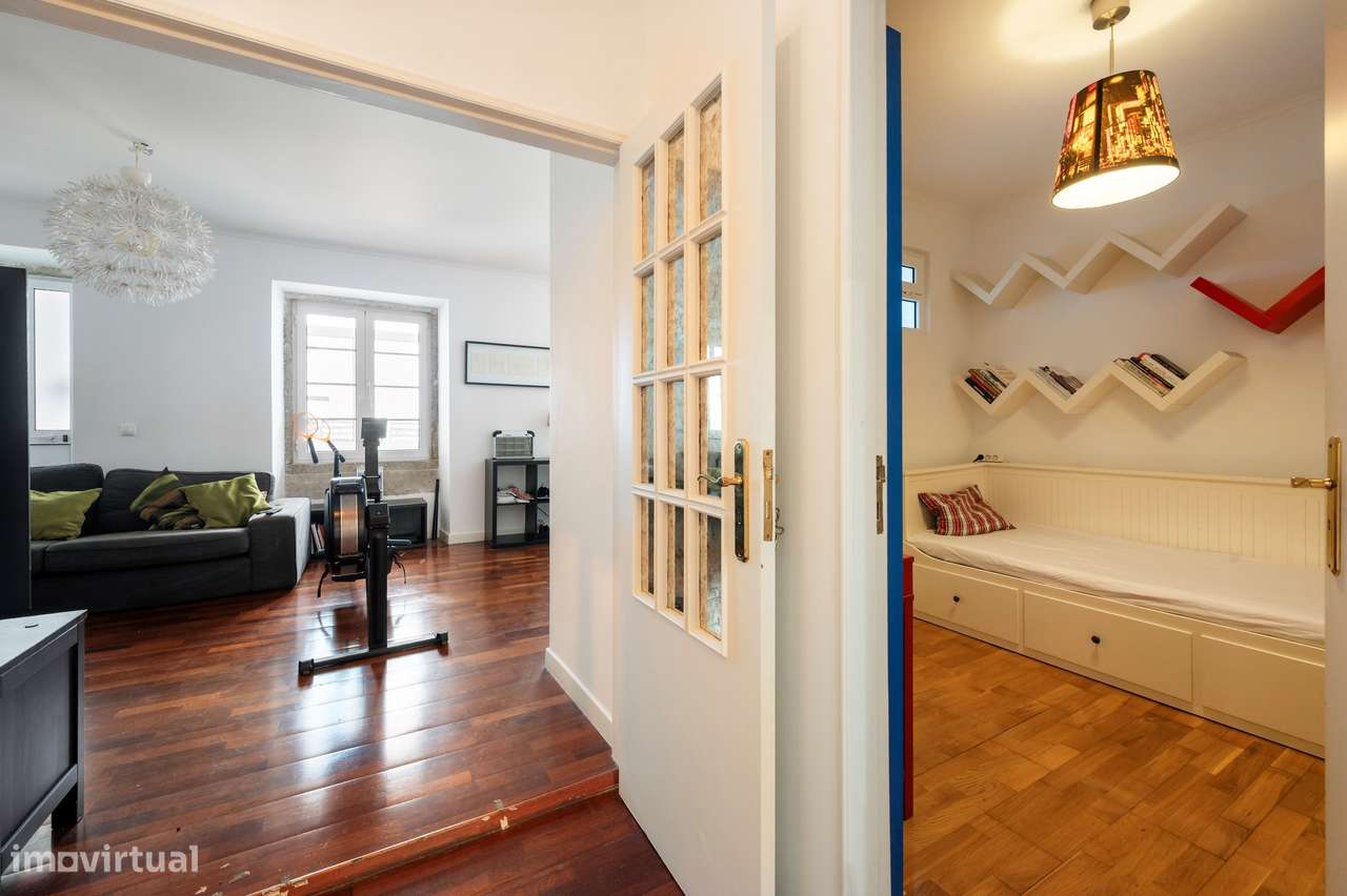 Apartamento T2+1 com 50 m² de Logradouro privativo e garagem, Lisboa-9