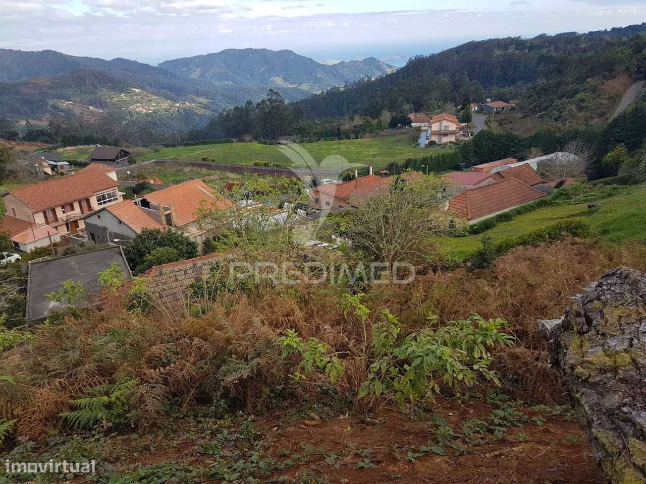 Terreno Urbano no Santo da Serra - Grande imagem: 5/13