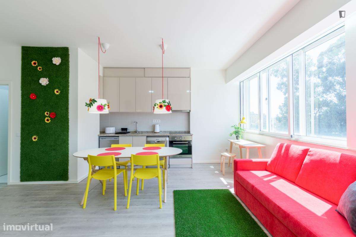 Estúdio - localizado em Ramalde Porto - Grande imagem: 4/10