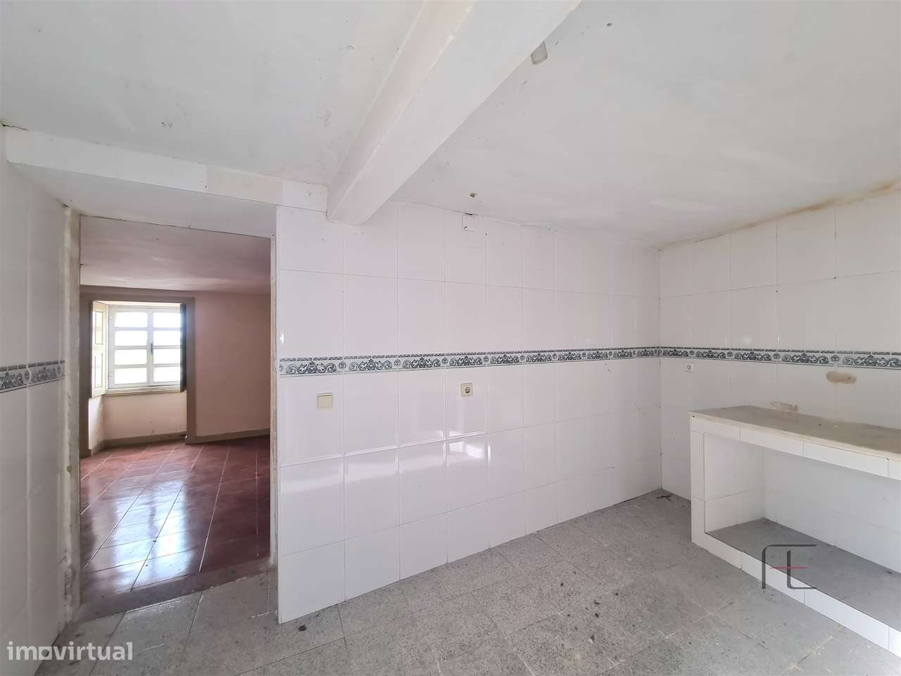 Moradia T3 Esmoriz para reabilitar-17