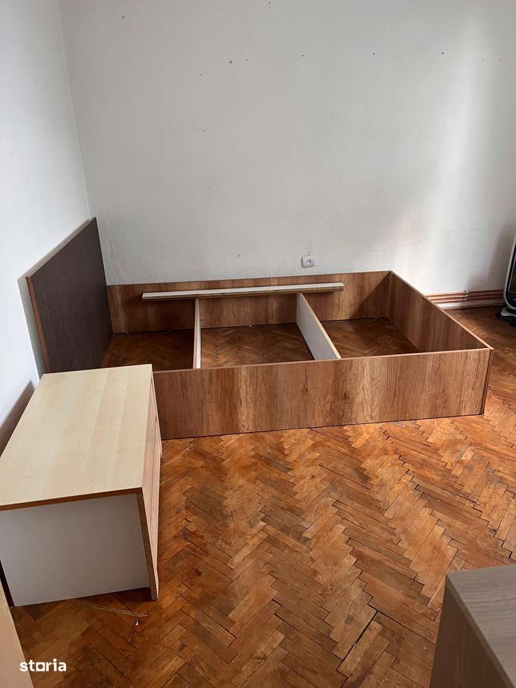 Vând apartament 2 camere  calea București langa piata - Imagine principală: 3/5