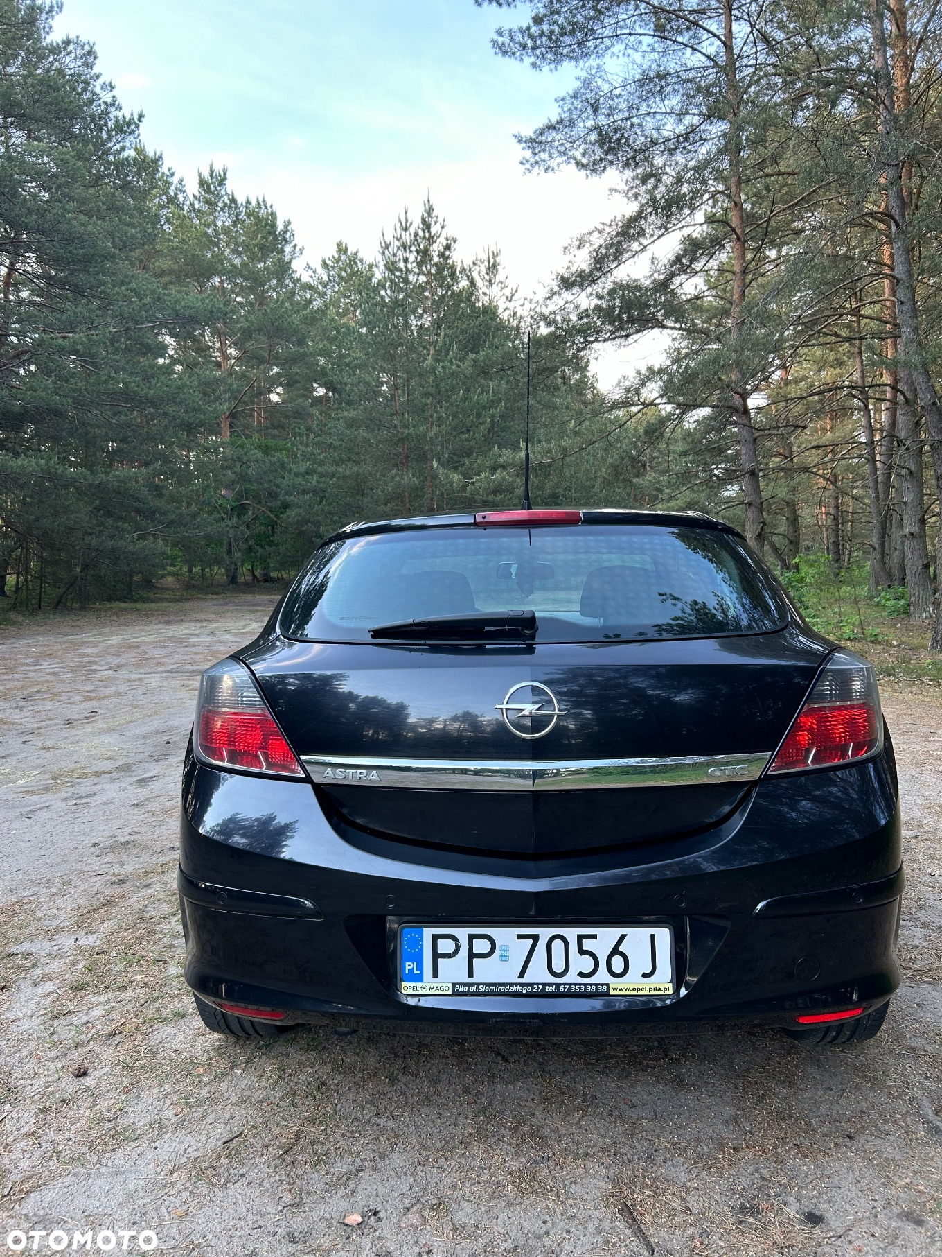Opel Astra III GTC 1.6 Essentia - 5