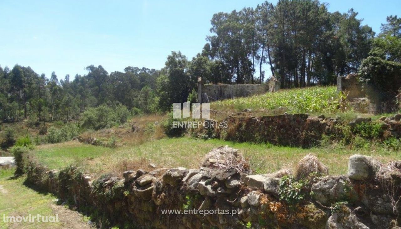 Venda de Moradia V3 para restauro, Gondifelos, Vila Nova de Famalicão