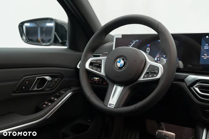 BMW Seria 3 - 36