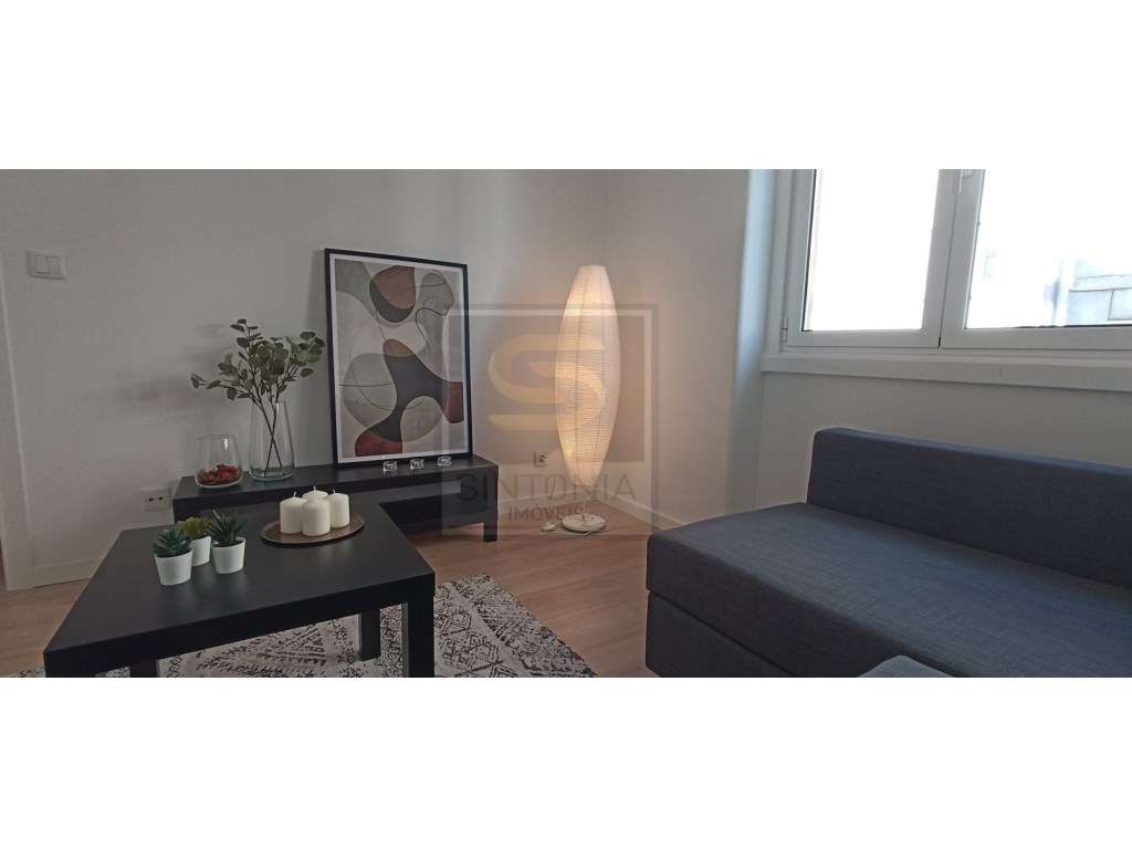 T3 em Benfica - Moderno, Funcional e Perto de Tudo!-0